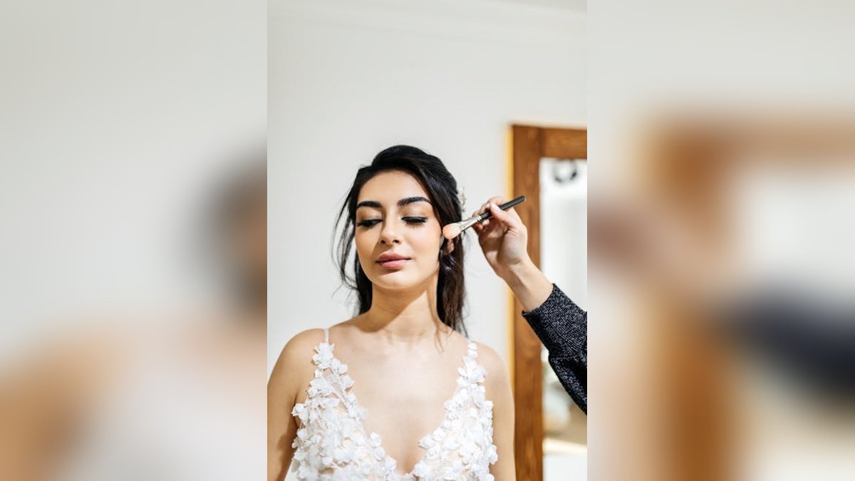 Wedding Day Makeup That Lasts: Long-Wear